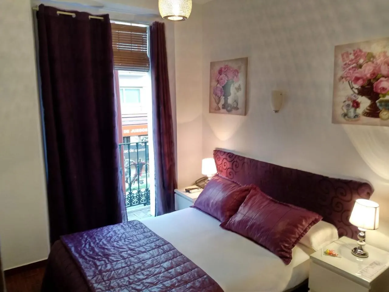 Noches De Triana Guest House Seville