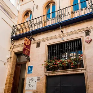 Nuea Cicerone ** Sevilla